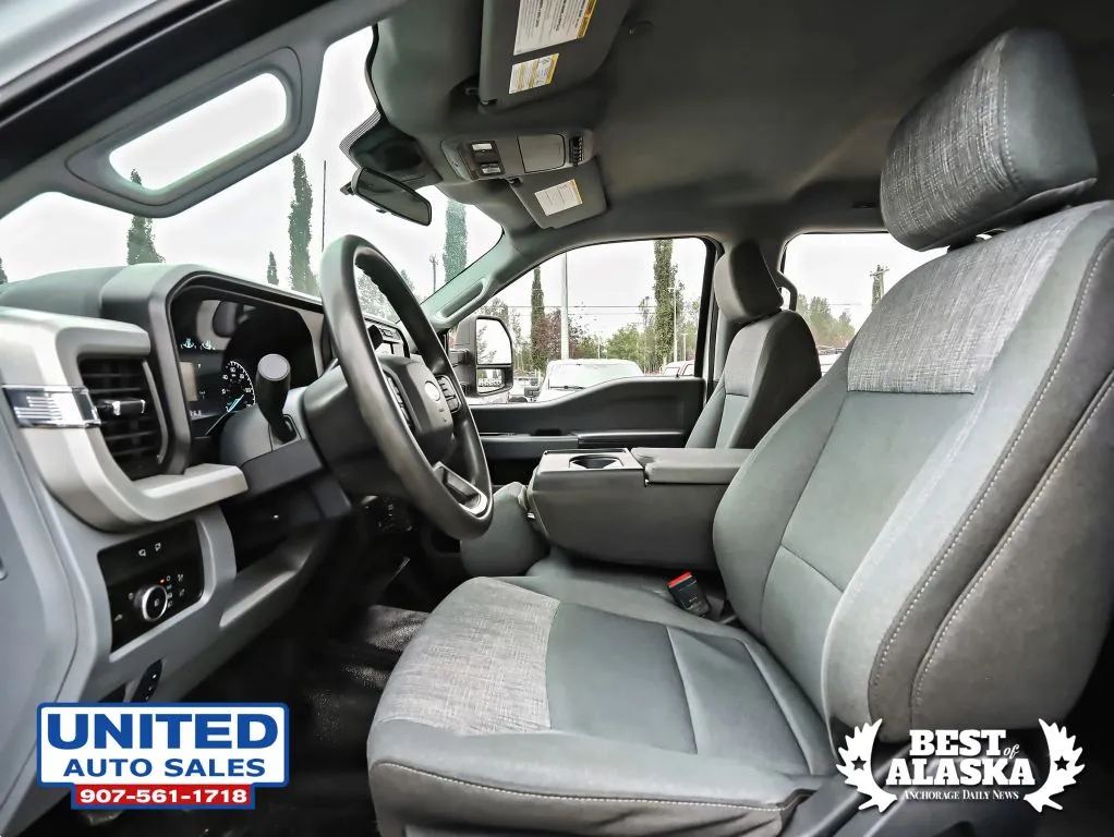 Ford F-350 photo 11