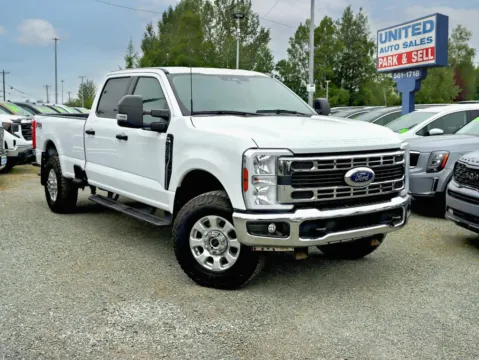 White 2024 Ford F350 Super Duty Crew Cab XLT Pickup 4D 8 ft for sale in Anchorage, AK