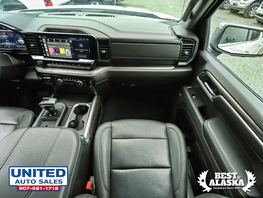 Chevrolet Silverado photo 16