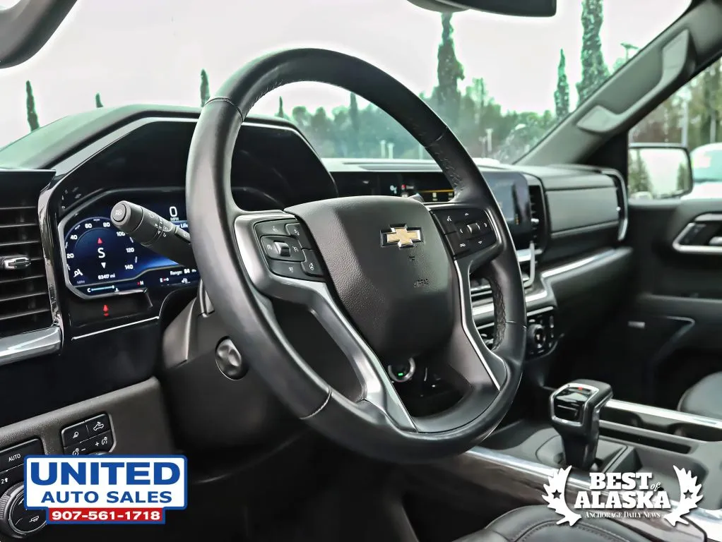 Chevrolet Silverado photo 12
