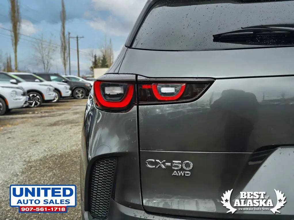 Mazda CX-50 photo 30