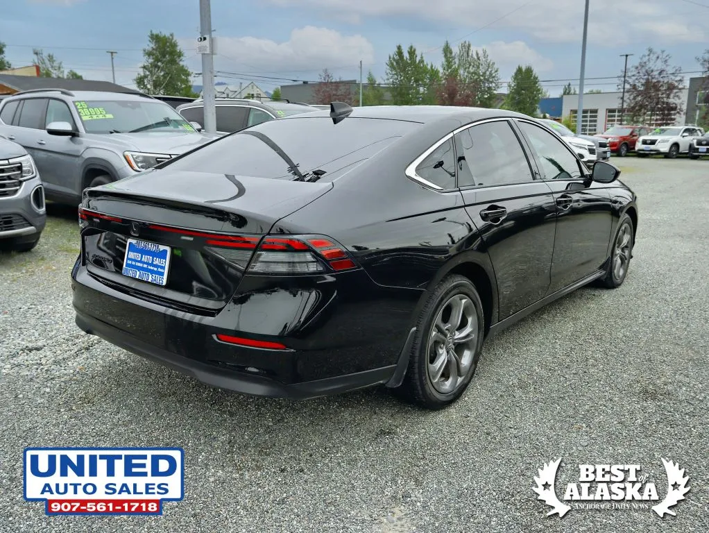 Honda Accord photo 7