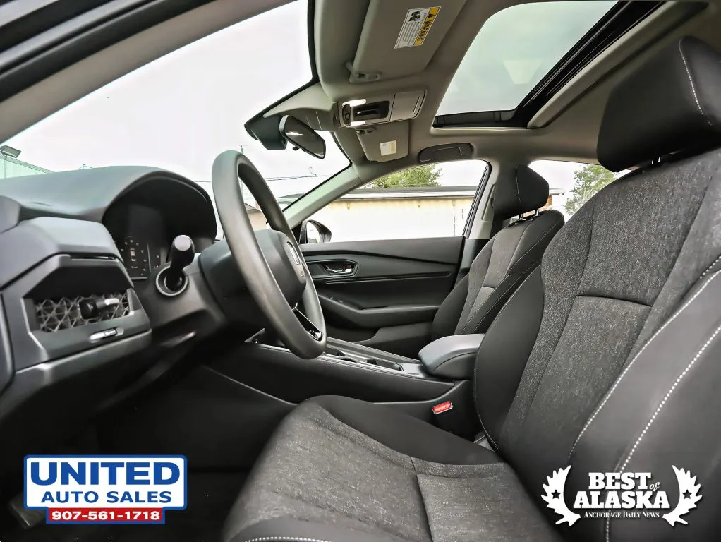 Honda Accord photo 11