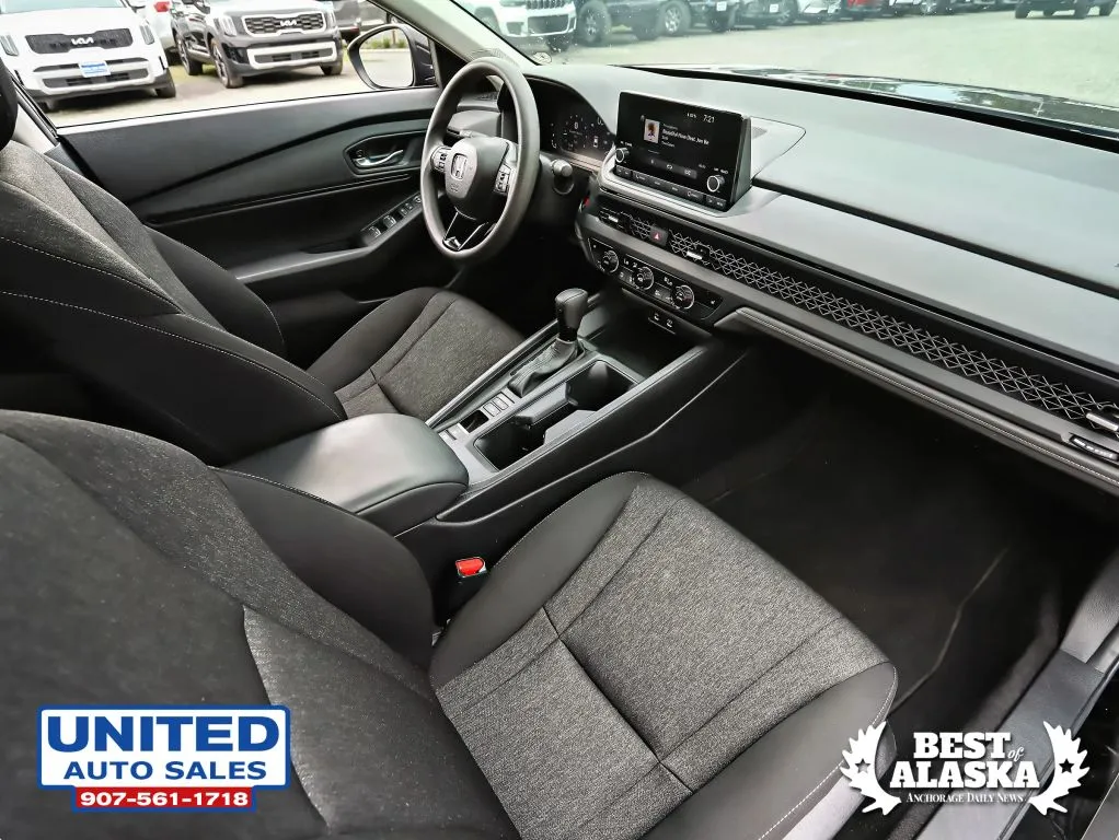 Honda Accord photo 15