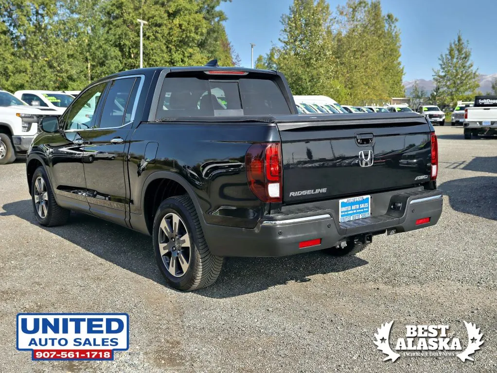 Honda Ridgeline photo 8