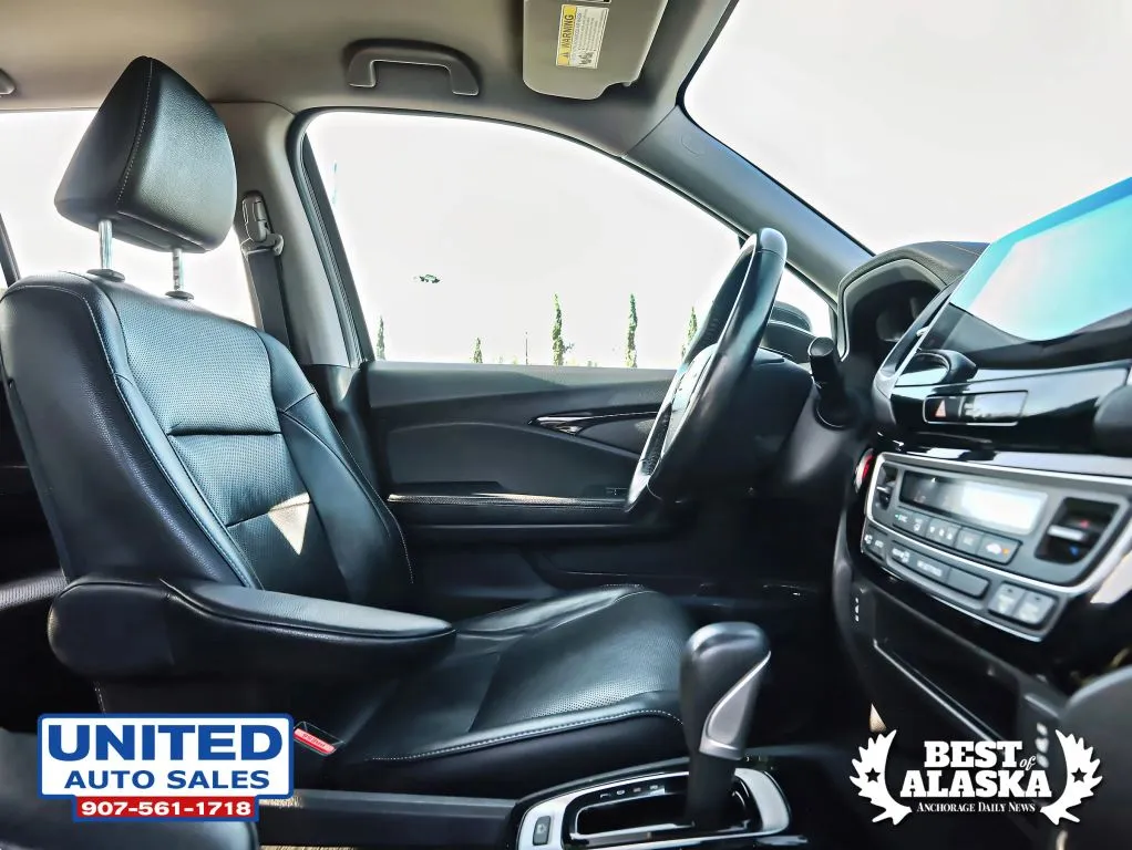 Honda Ridgeline photo 16