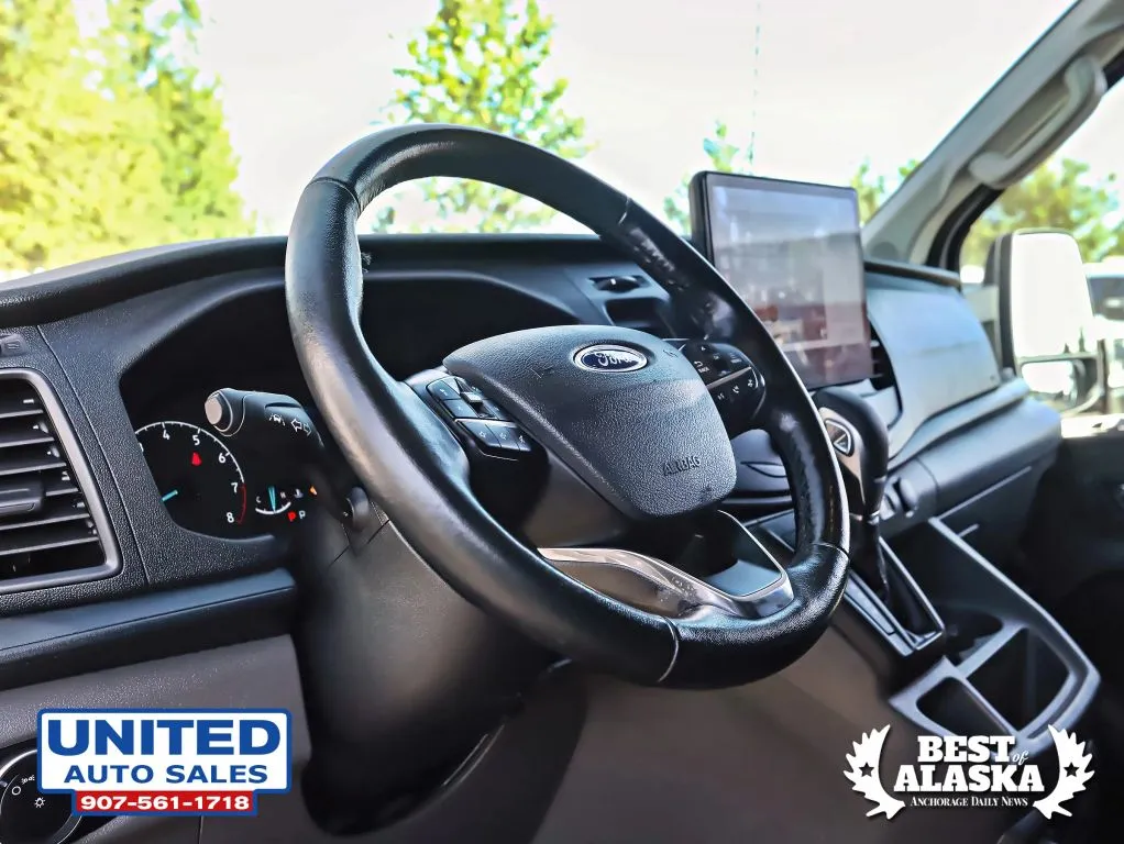 Ford Transit-250 photo 35