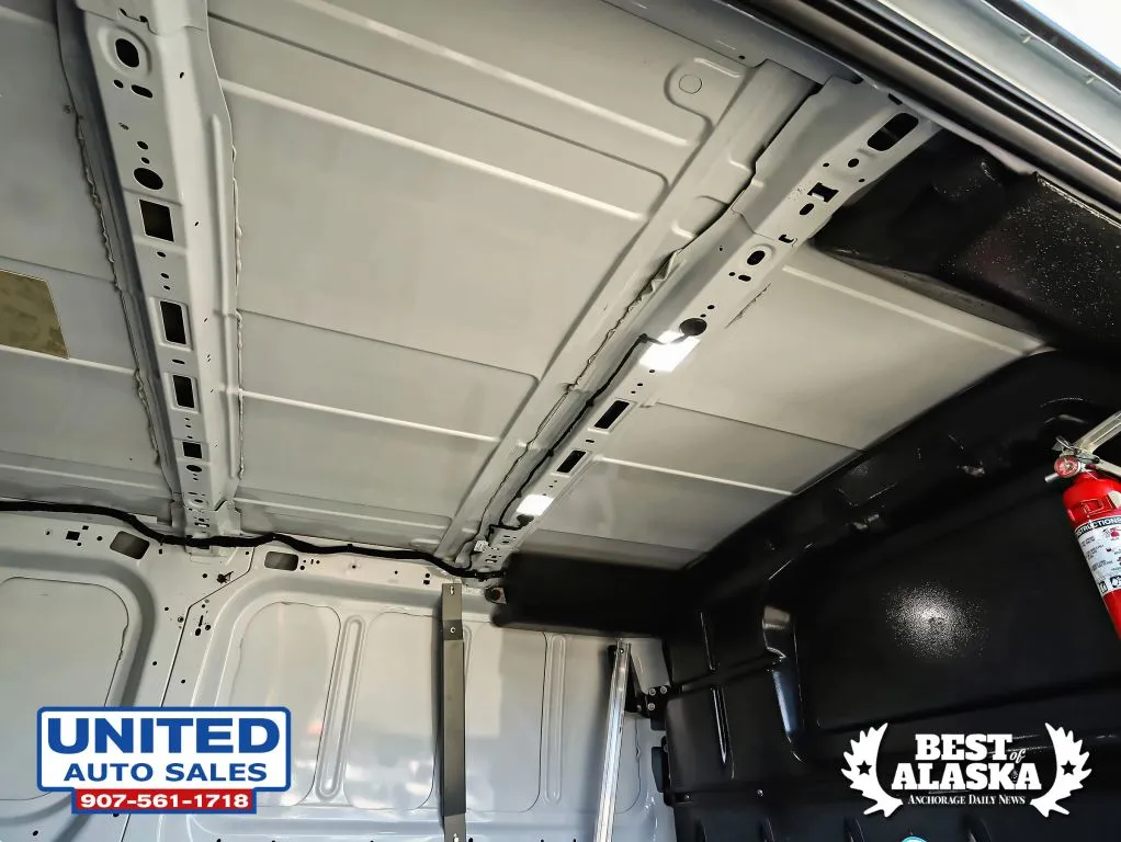 Ford Transit-250 photo 50