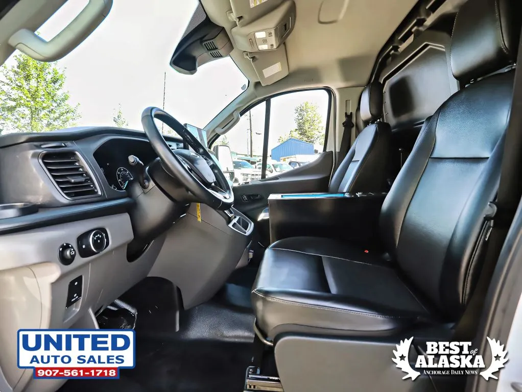Ford Transit-250 photo 11