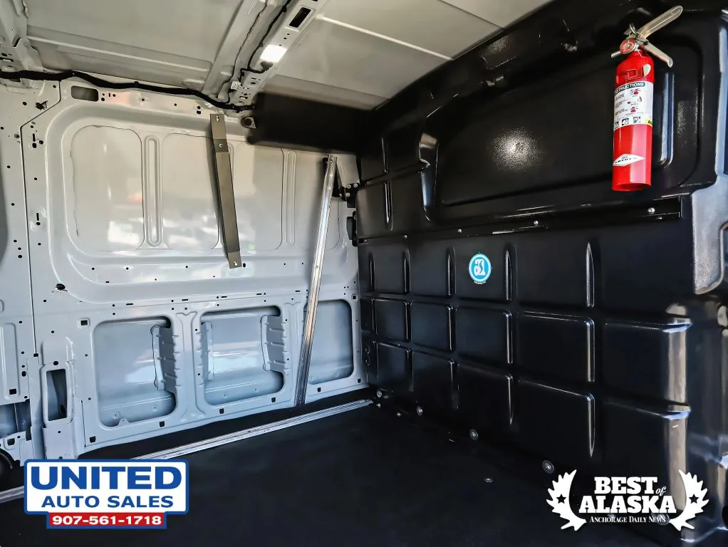 Ford Transit-250 photo 48