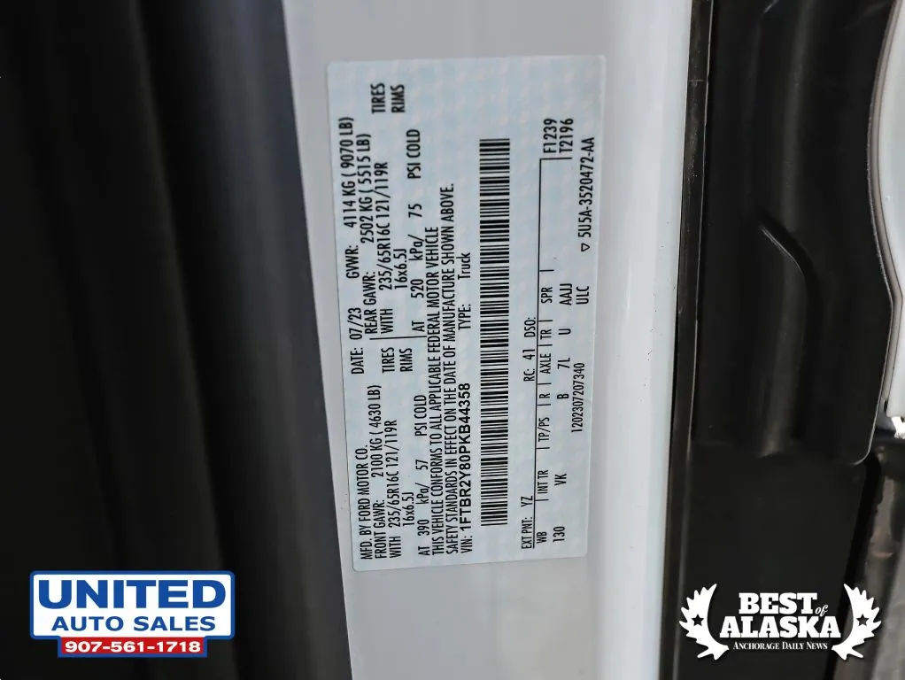 Ford Transit-250 photo 27