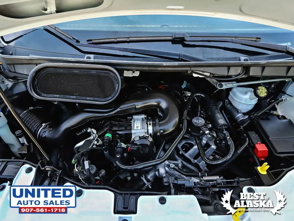 Ford Transit-250 photo 51