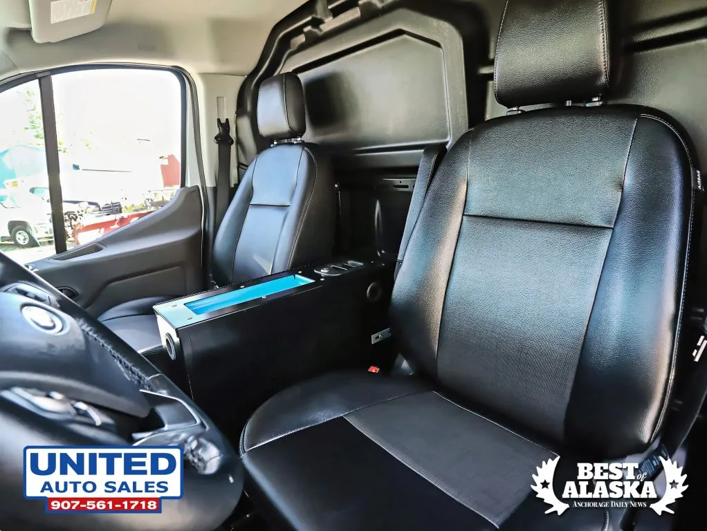 Ford Transit-250 photo 34