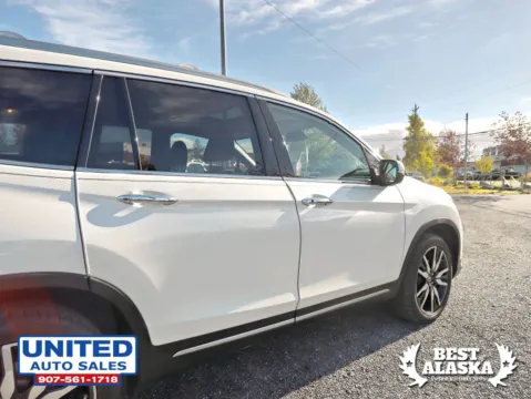 More photos of 2019 Honda Pilot Elite Sport Utility 4D at United Auto Sales, AK