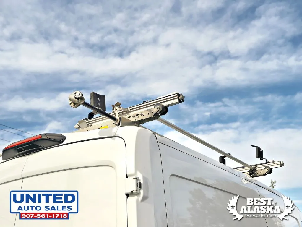 Ford Transit-250 photo 25