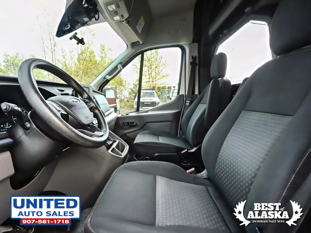Ford Transit-250 photo 11