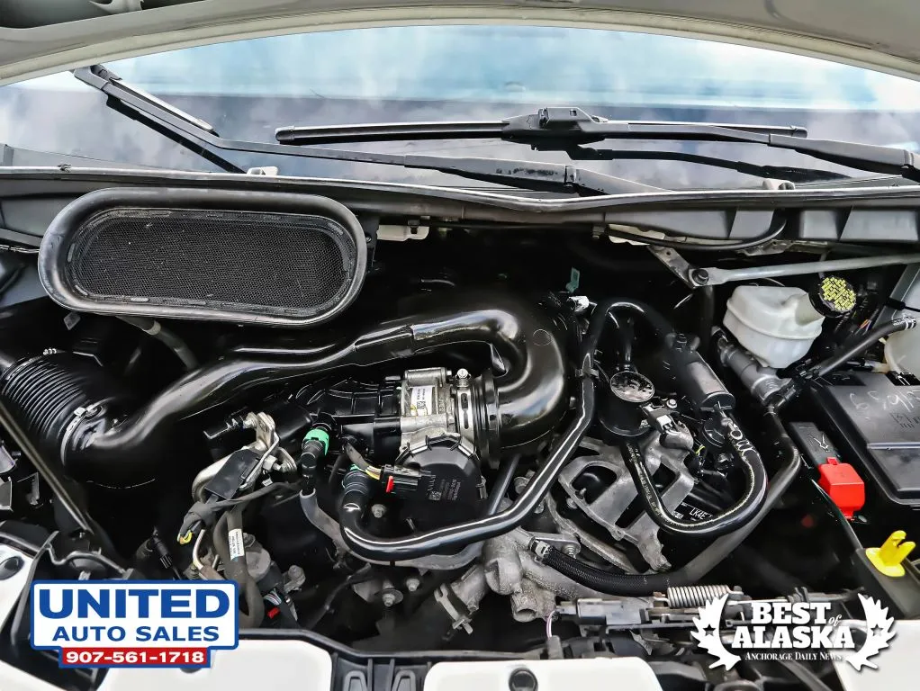 Ford Transit-250 photo 44
