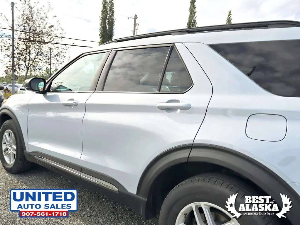 Ford Explorer photo 41