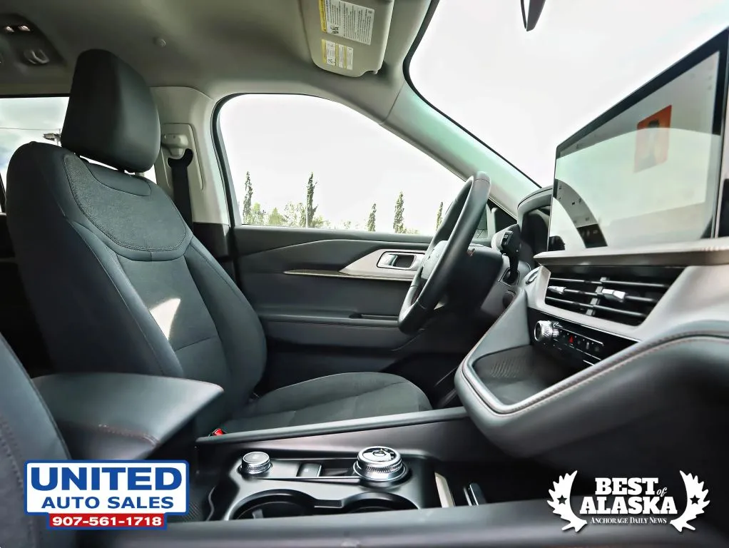 Ford Explorer photo 13