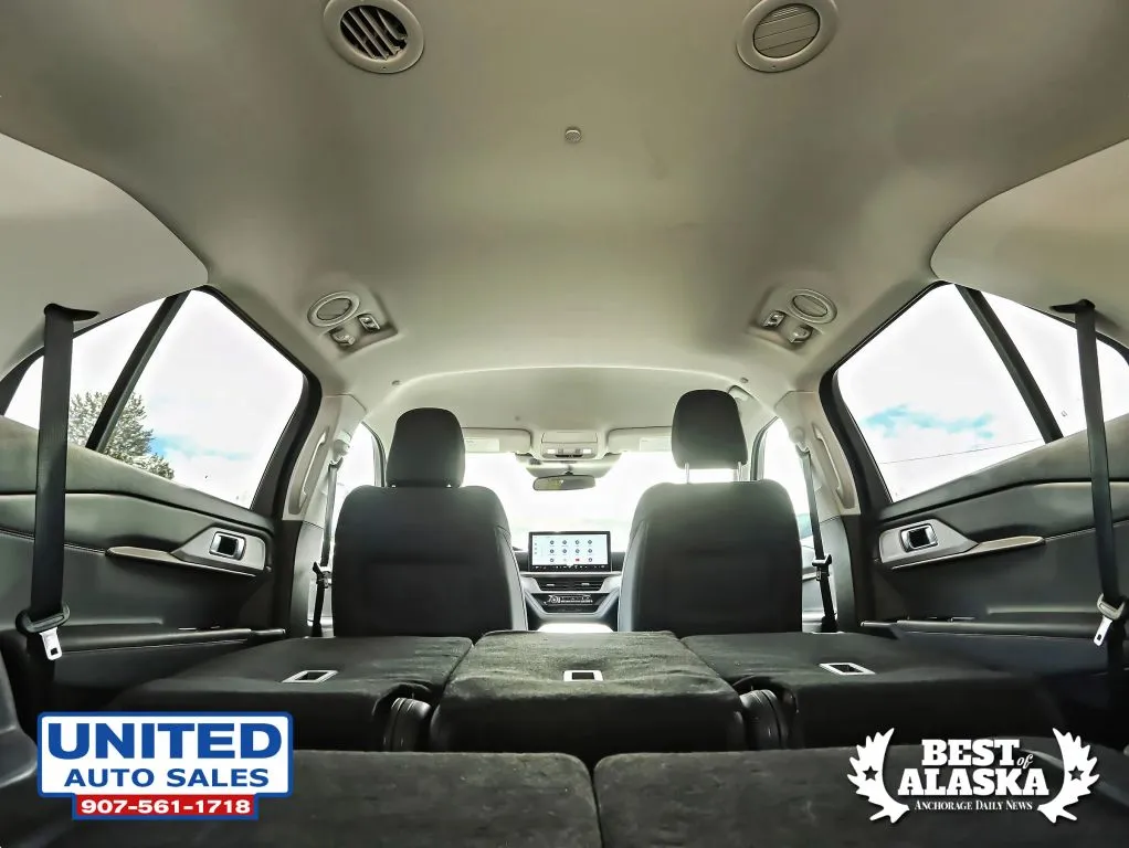Ford Explorer photo 35