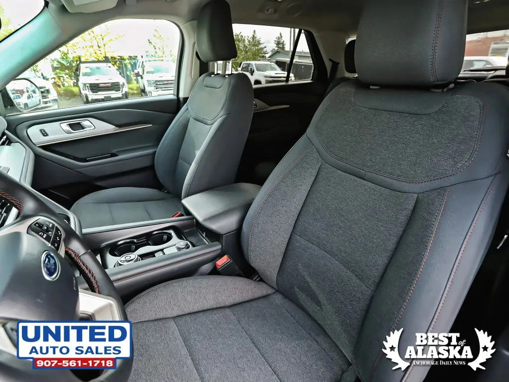 Ford Explorer photo 46