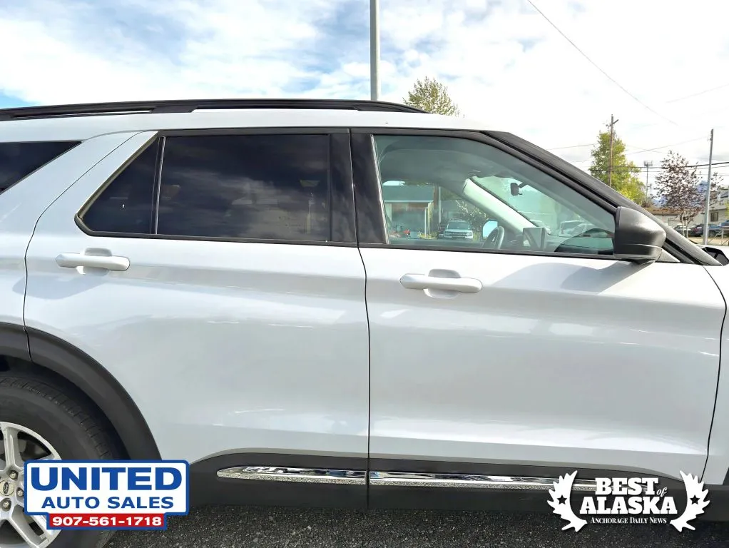 Ford Explorer photo 38