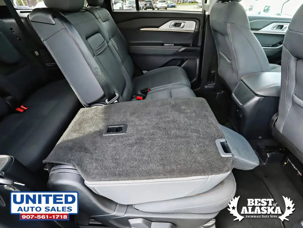 Ford Explorer photo 22
