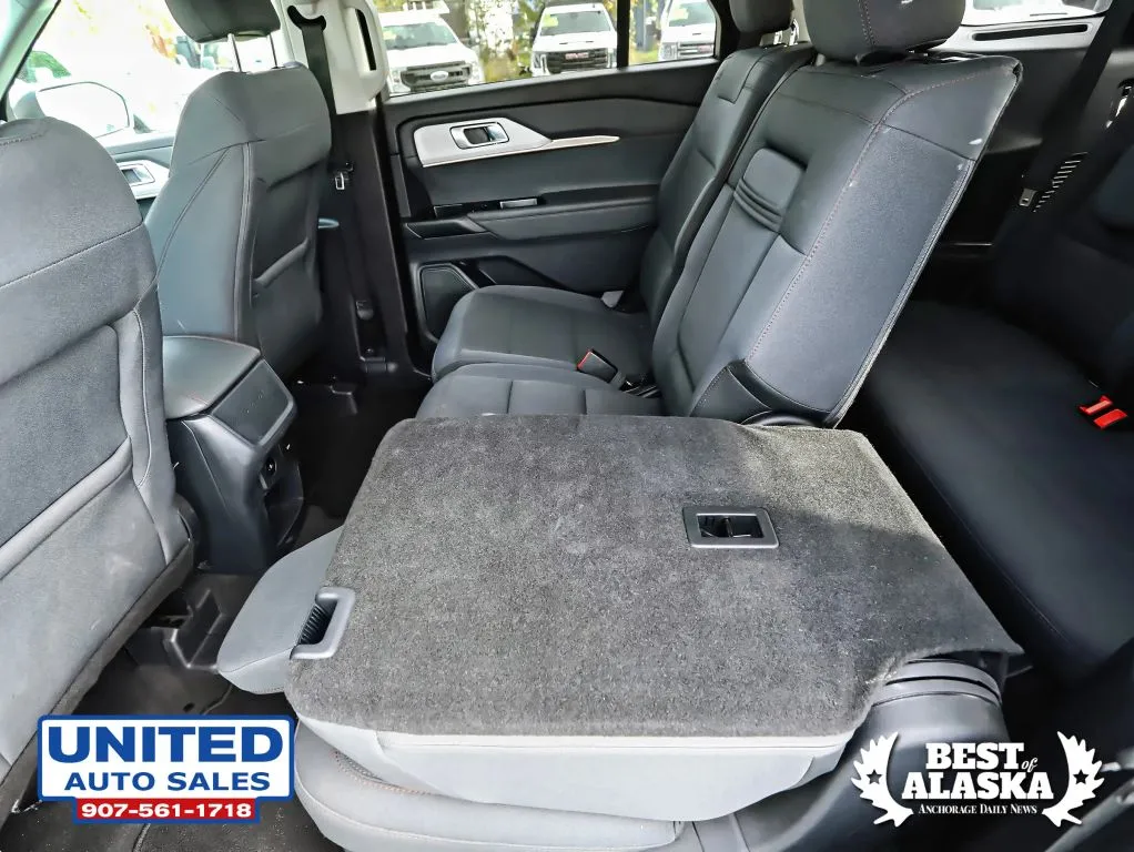 Ford Explorer photo 21
