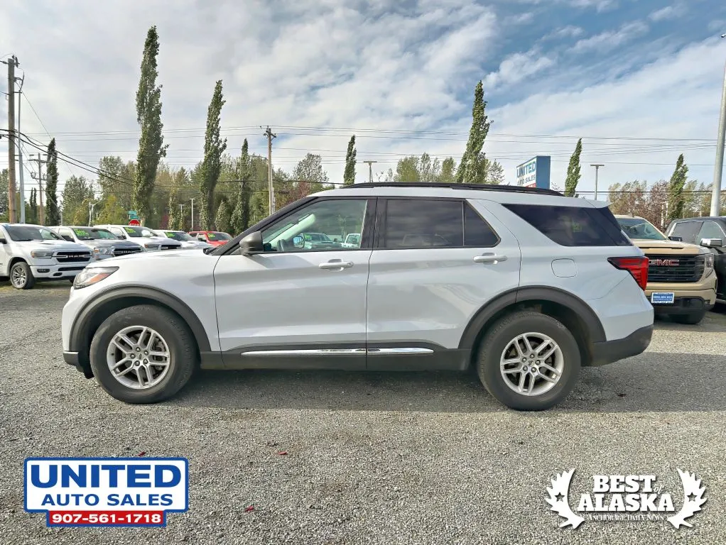Ford Explorer photo 6