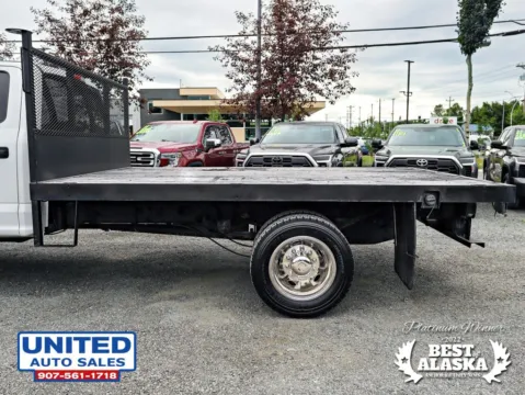 More photos of 2019 Ford F550 Super Duty Crew Cab & Chassis XLT Cab & Chassis 4D at United Auto Sales, AK