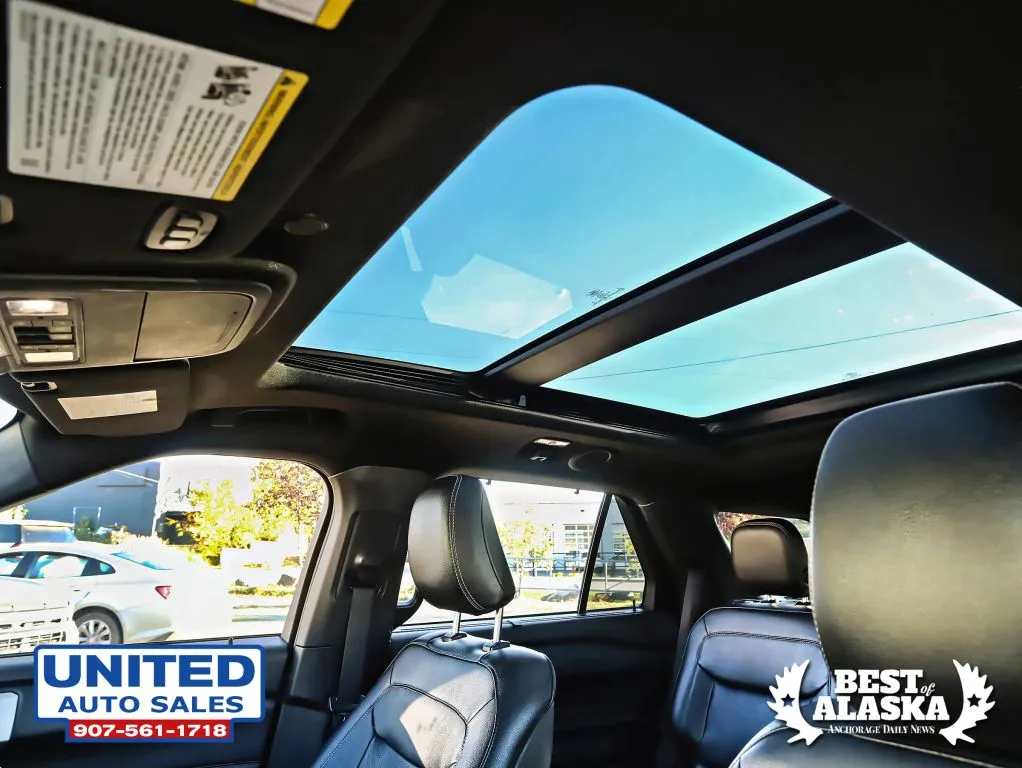 Ford Explorer photo 34
