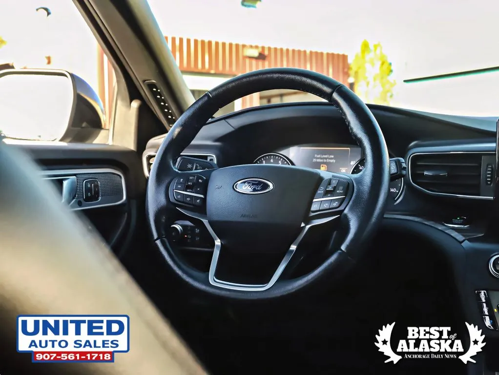 Ford Explorer photo 49