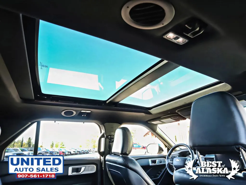 Ford Explorer photo 14