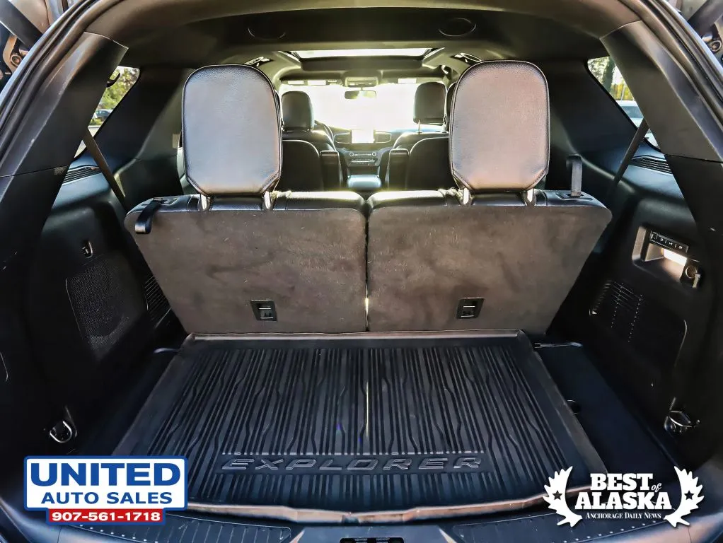 Ford Explorer photo 18