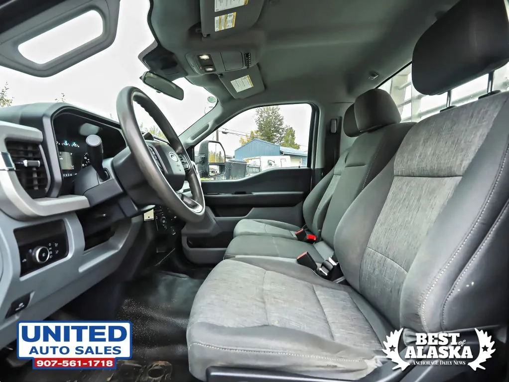 Ford F-550 photo 11