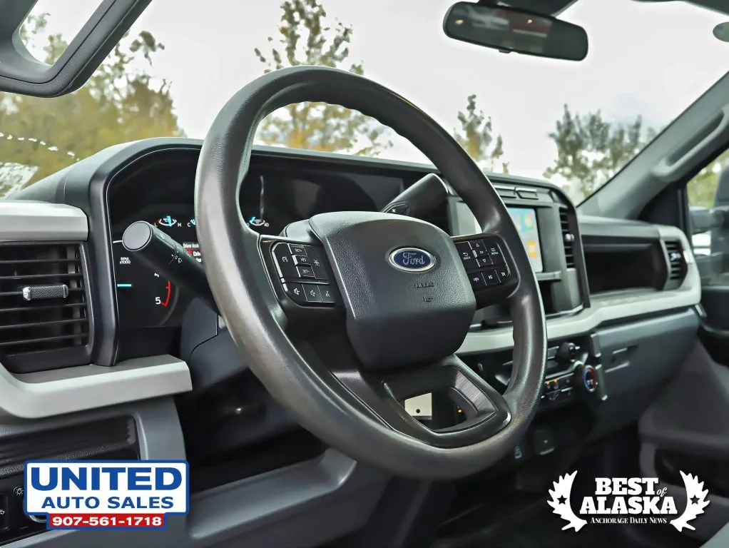 Ford F-550 photo 13