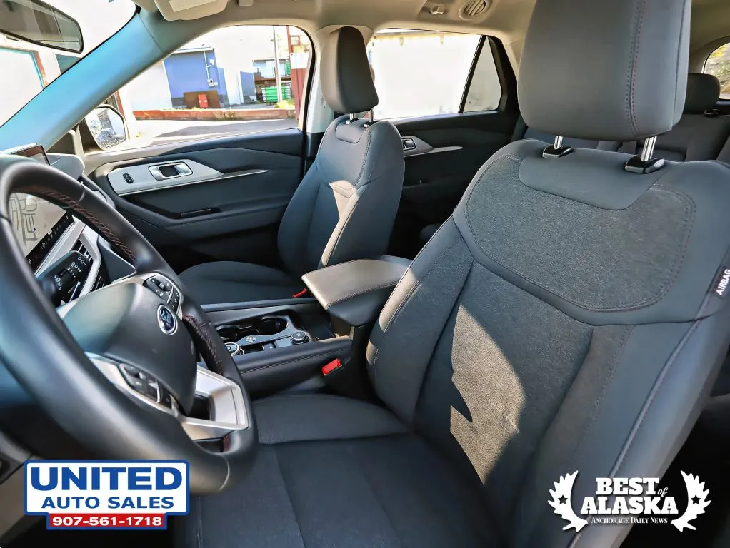 Ford Explorer photo 27
