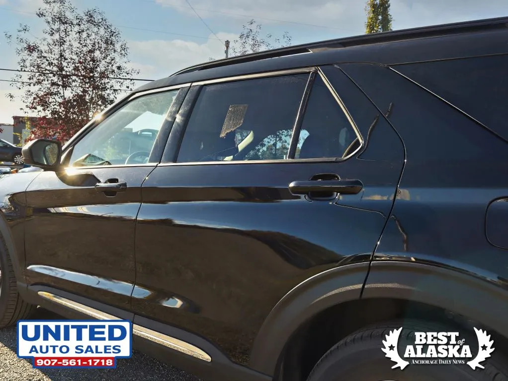 Ford Explorer photo 22