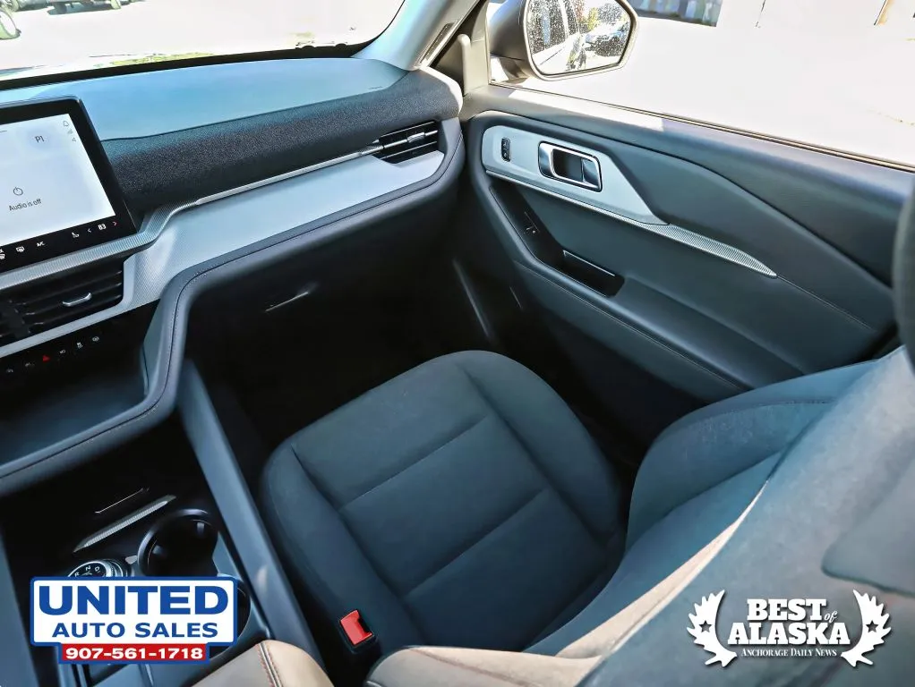 Ford Explorer photo 42