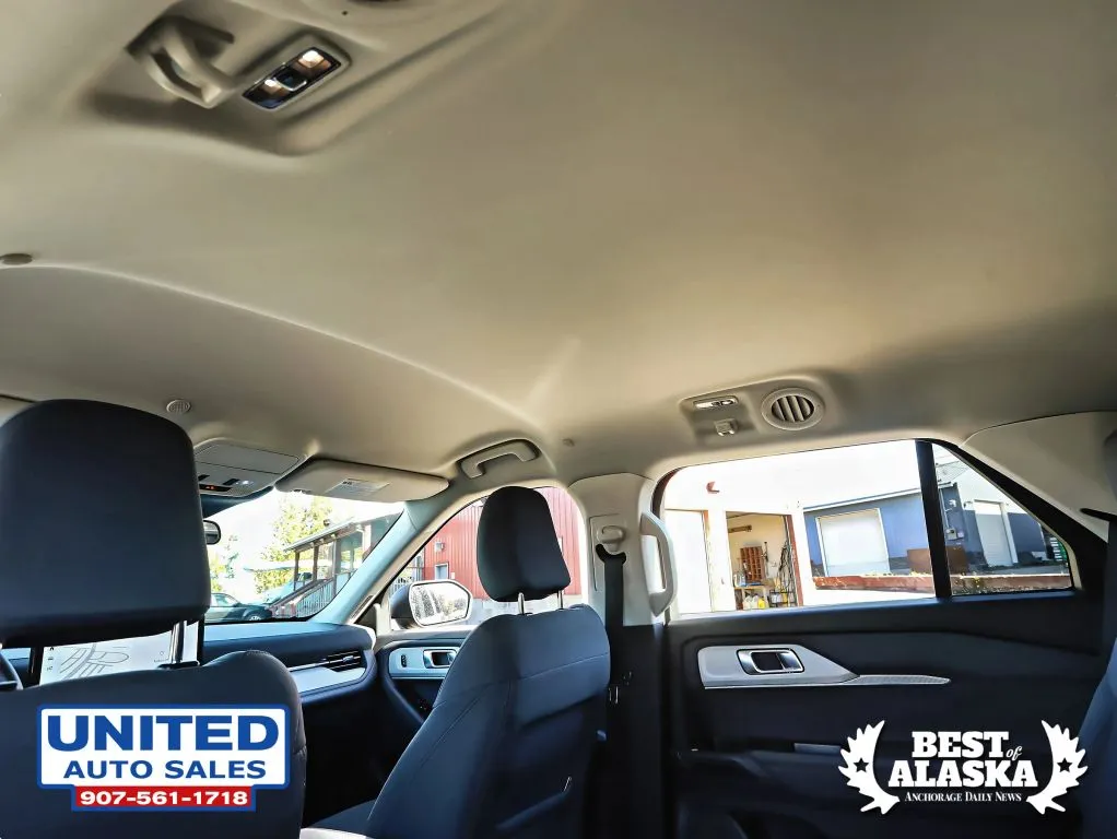 Ford Explorer photo 15