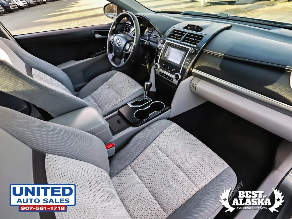 Toyota Camry photo 38