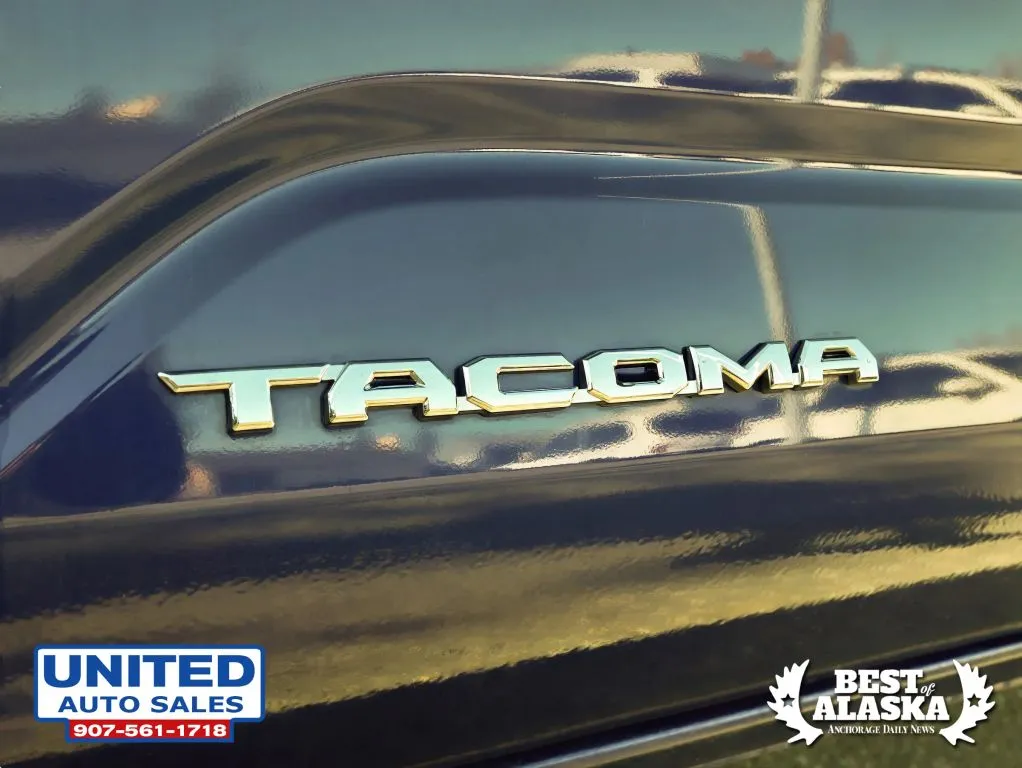 Toyota Tacoma photo 25