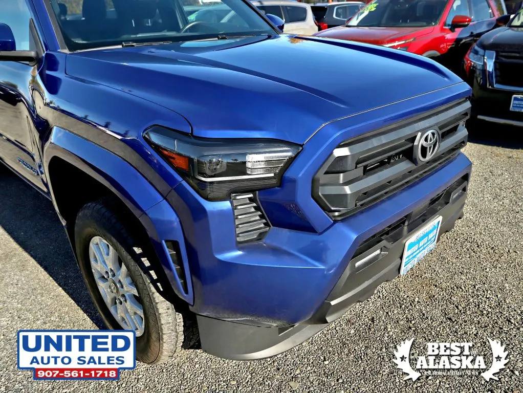 Toyota Tacoma photo 21