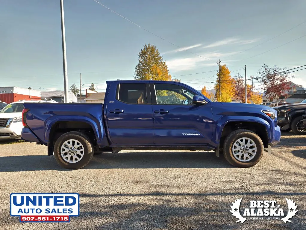 Toyota Tacoma photo 6