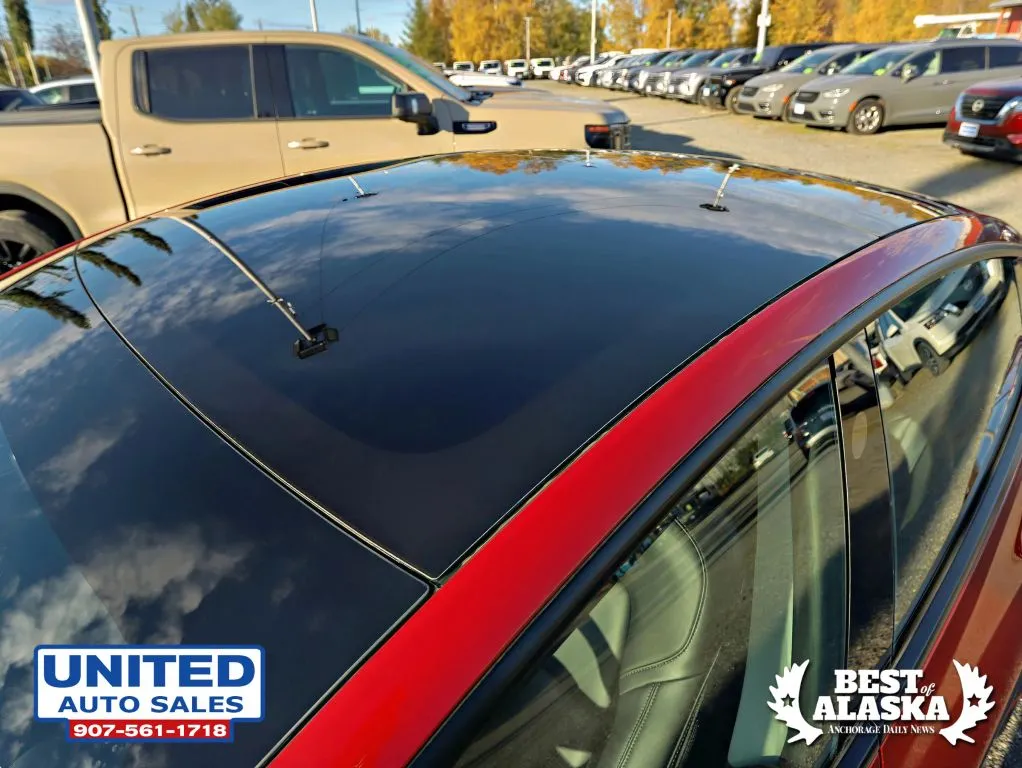 Tesla Model 3 photo 4