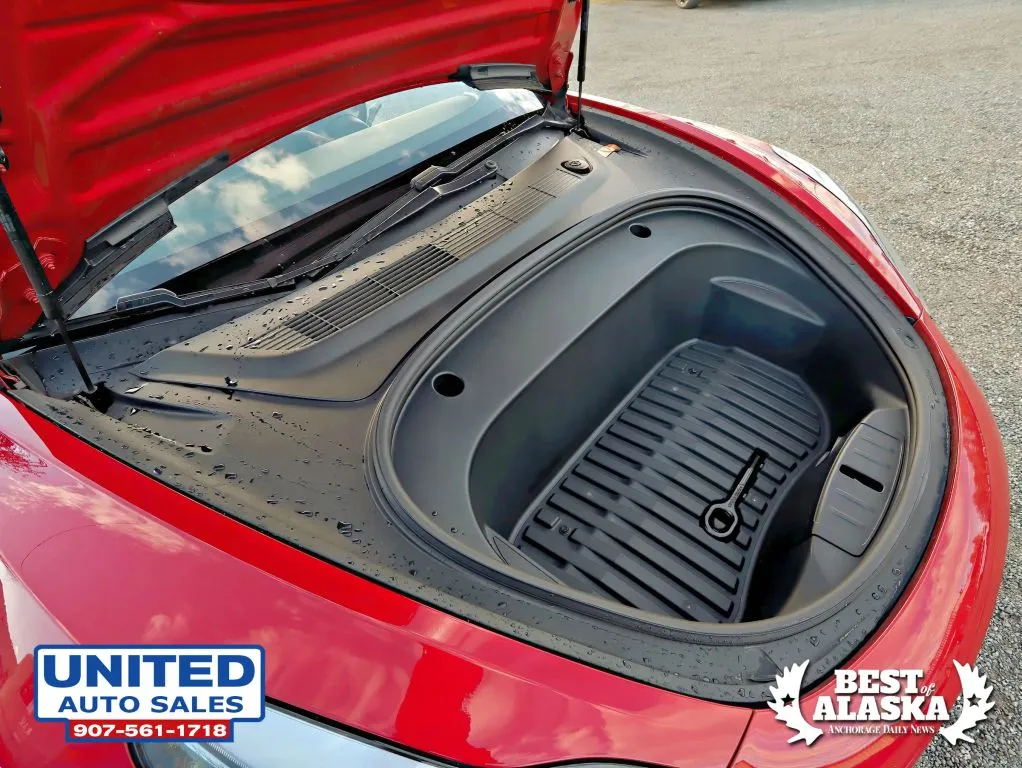 Tesla Model 3 photo 51