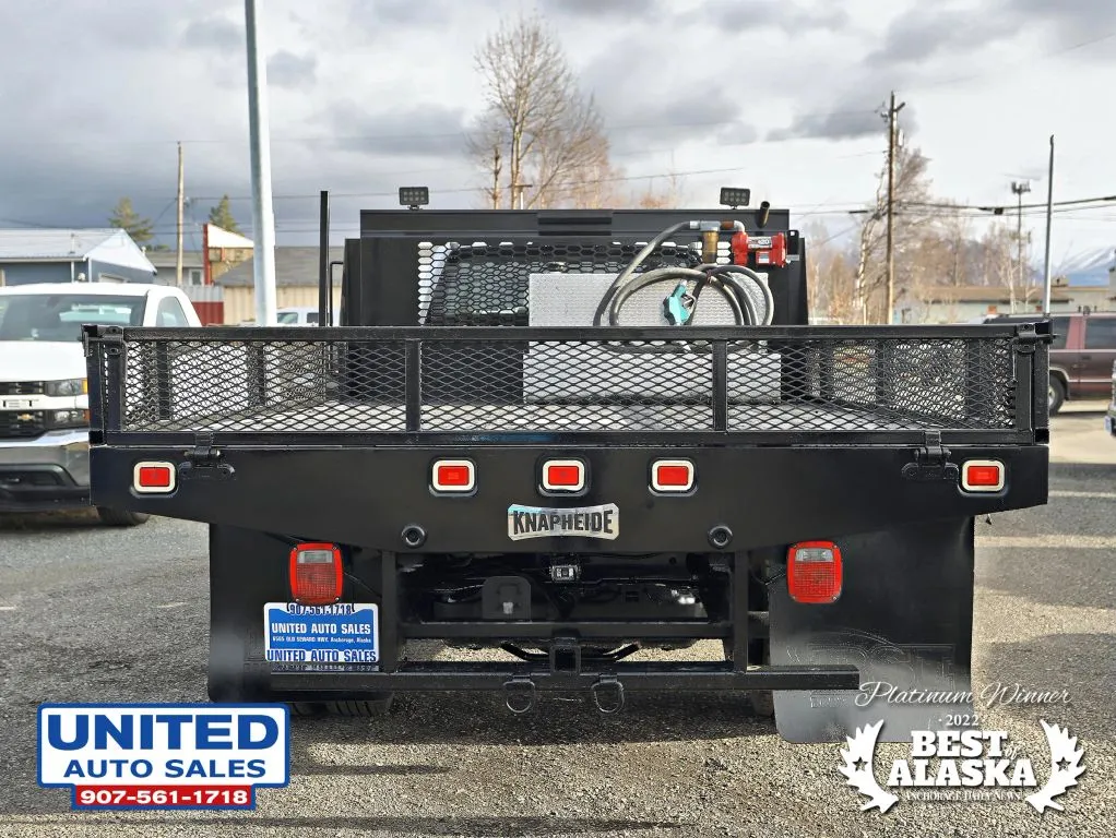 Ford F-550 photo 8