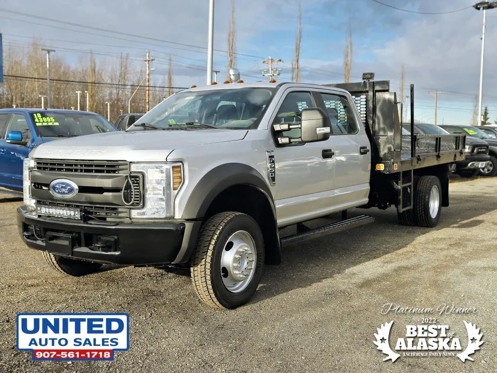 Ford F-550 photo 2