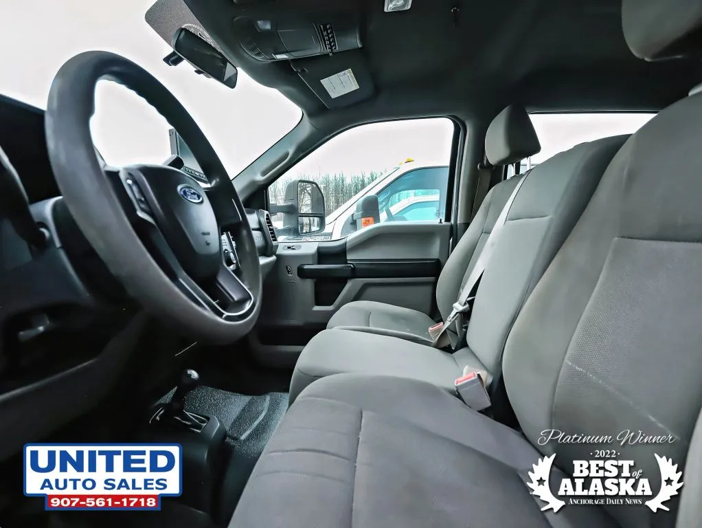Ford F-550 photo 11