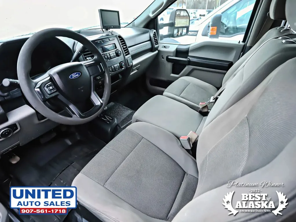 Ford F-550 photo 22